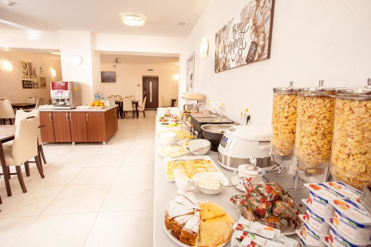 Отель Mackintosh Hotel Киев-13