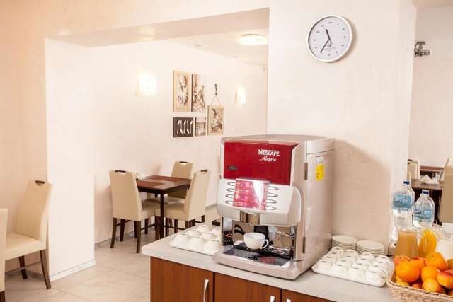 Отель Mackintosh Hotel Киев-13