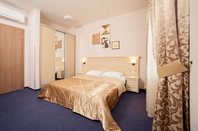 Отель Mackintosh Hotel Киев-23