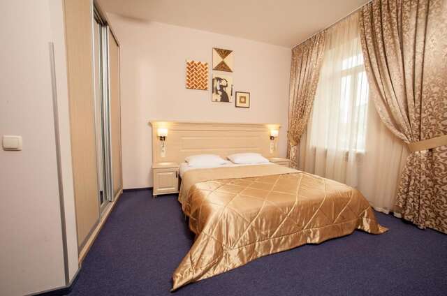 Отель Mackintosh Hotel Киев-24
