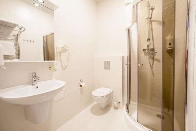 Отель Mackintosh Hotel Киев-26