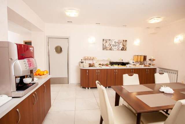 Отель Mackintosh Hotel Киев-11